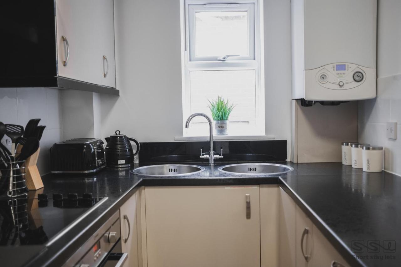 בורנמות' Manor Apartments מראה חיצוני תמונה